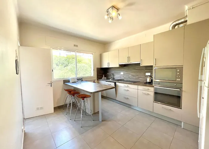 Le Sicile Sanguinaires Ajaccio (Corsica)